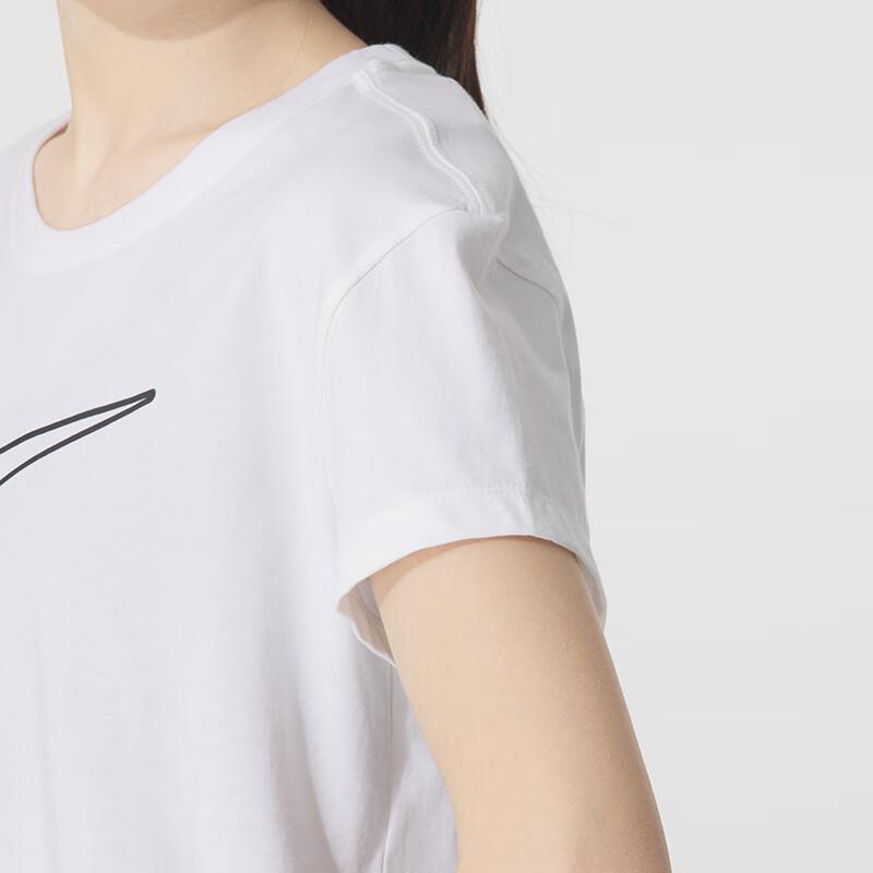Nike Sportswear Women's Short-Sleeve Graphic T-Shirt HV5003-100