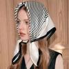 Accessori – Sciarpe e foulard