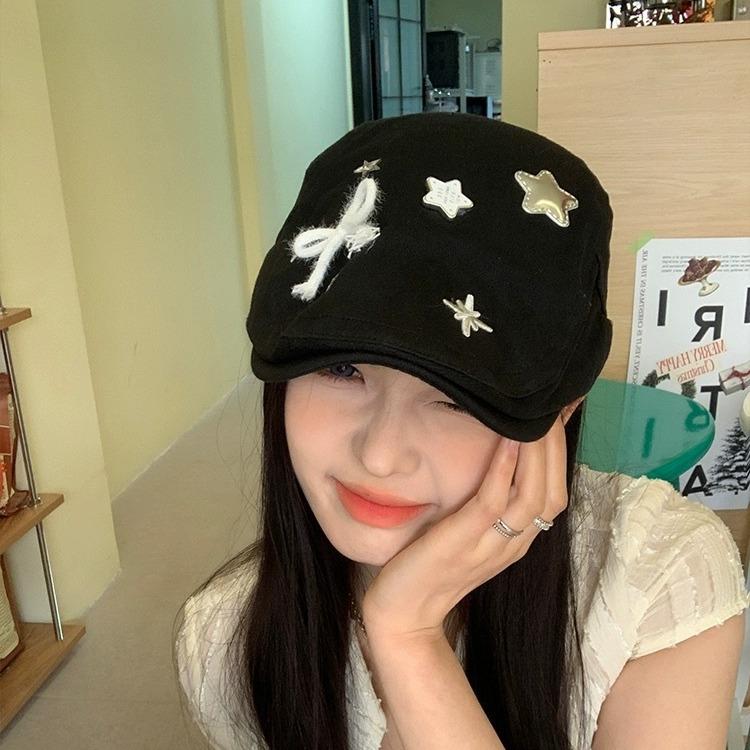 Star bow black forward hat retro versatile big head circumference beret showing face small painter hat tide