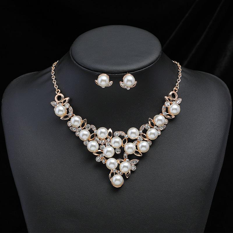 Pearl Necklace Earrings Set Women'S Light Luxury Niche Medieval Collarbone Chain Atmospheric Bridal Wedding Dress