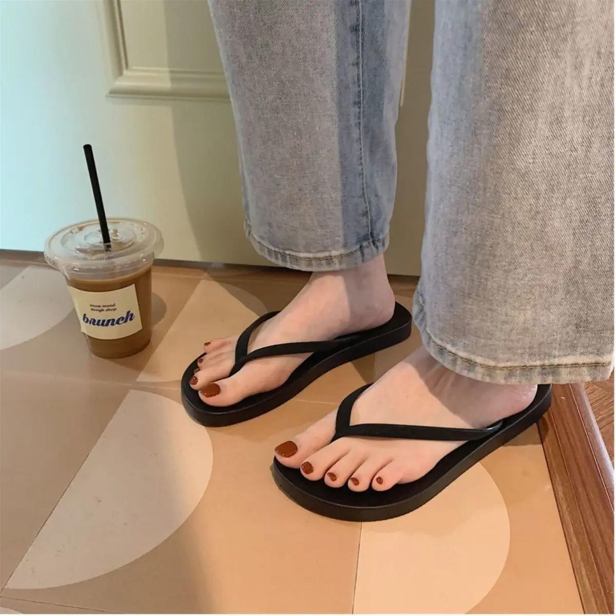 

Черные женские шлепанцы для пляжа, шлепки, обувь из ЭВА, сандалии нового стиля, акция, модные шлепанцы, дизайнерская роскошная VIP-обувь для женщин 40