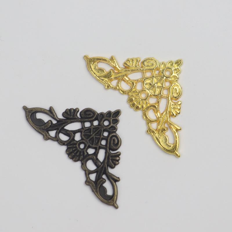 Antique Zinc Alloy Gold-Plated Corner Protectors for Wooden/Wine Boxes