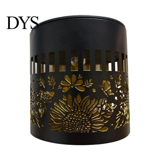 Year-round Outdoor Lighting Decorative Solar Lights Metal Hollow Pattern Step Wall Weather-Resistant Landscape Lamp Waterproof Fence for Garden