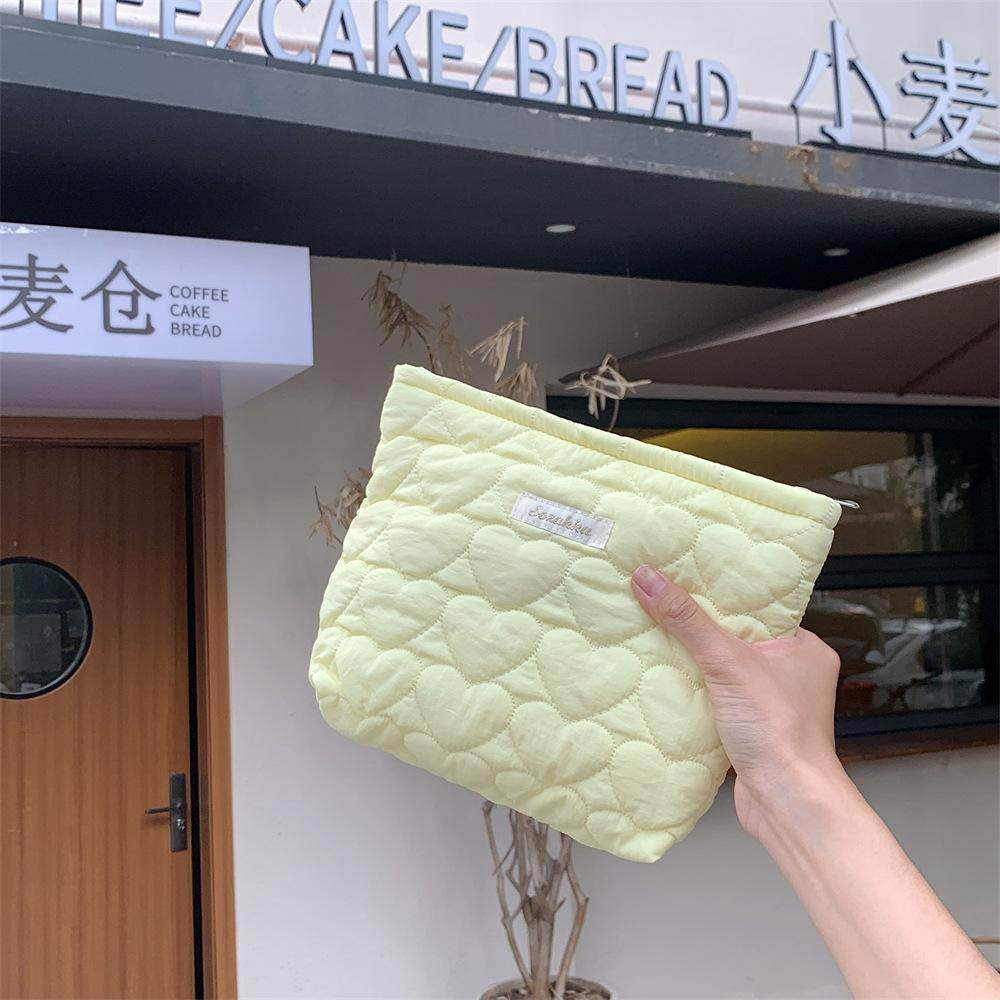 Sweet Heart Lovely Pattern Large Capacity Cosmetic Bag Makeup Pouch Lipstick Bag