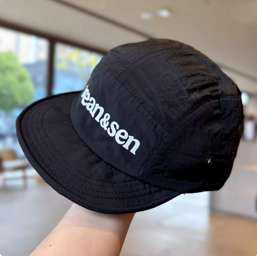 Short Brim Ladies Baseball Cap Nylon Mesh Letter Print Unisex Korean Fashion Hat for Outdoor Running Cycling Hiking