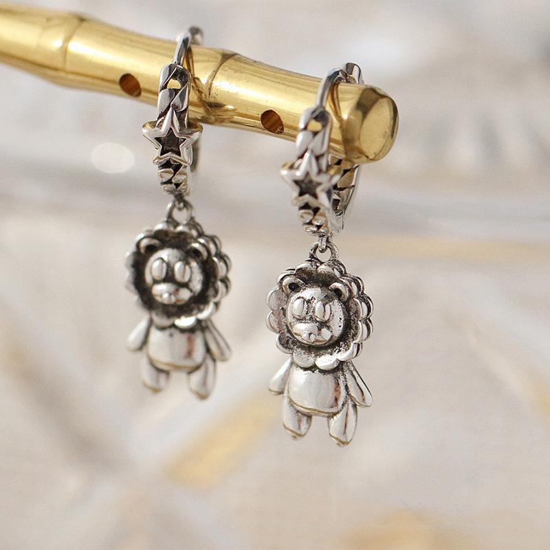 Tide Retro Animal Couple Stud Earrings Female Simple Hip Hop Original Style Creative Little Lion Ear Buckle