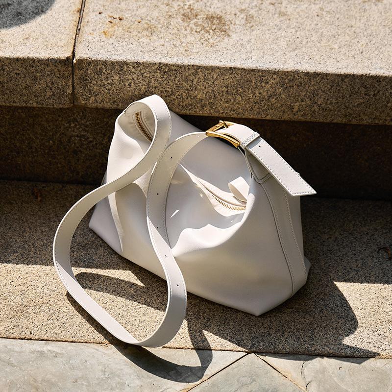 Mrs. Qiao Large Bag 2025 New Crossbody Shoulder Bag for Women Large Capacity Commuter Tote Bag High-Quality Genuine Leather Women's Bag