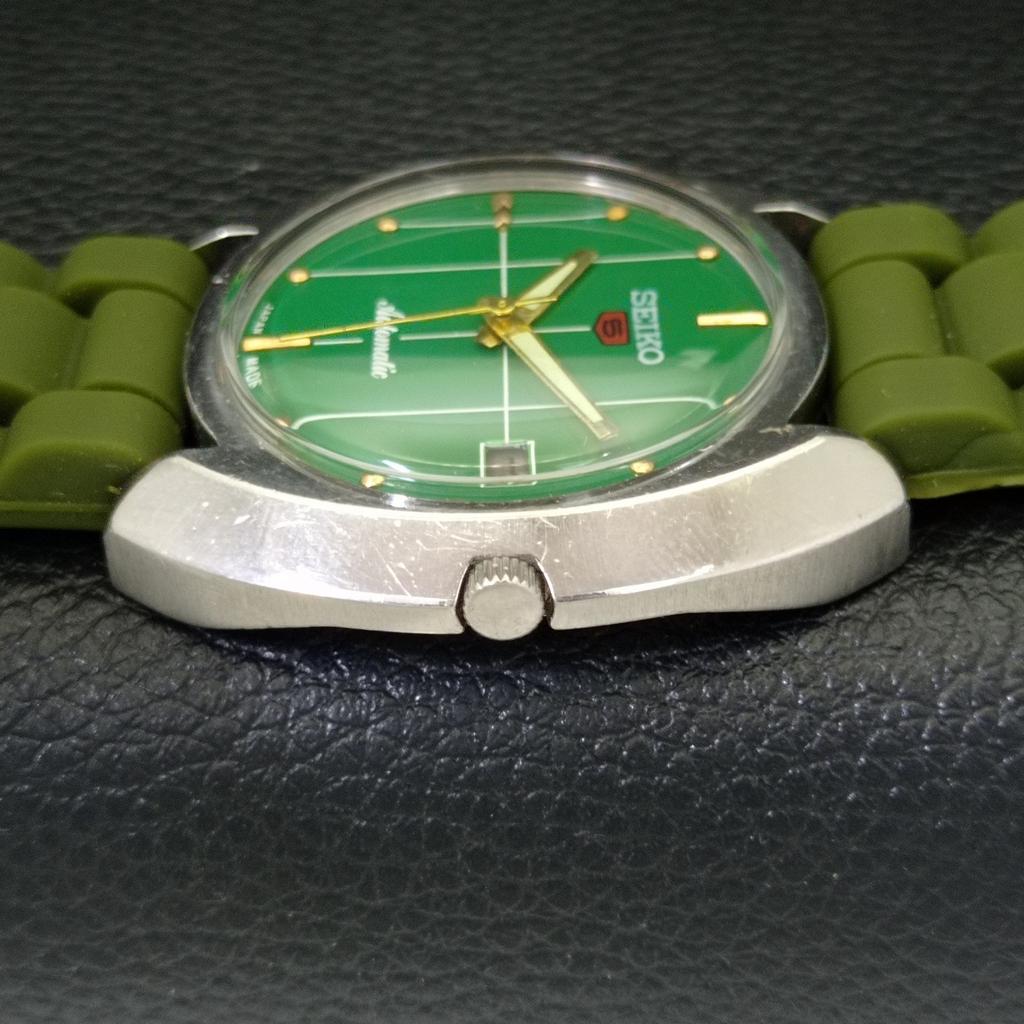 USED VINTAGE SEIKO 5 AUTOMATIC 7025A JAPAN MENS GREEN COLOR DIAL WATCH A433606-2