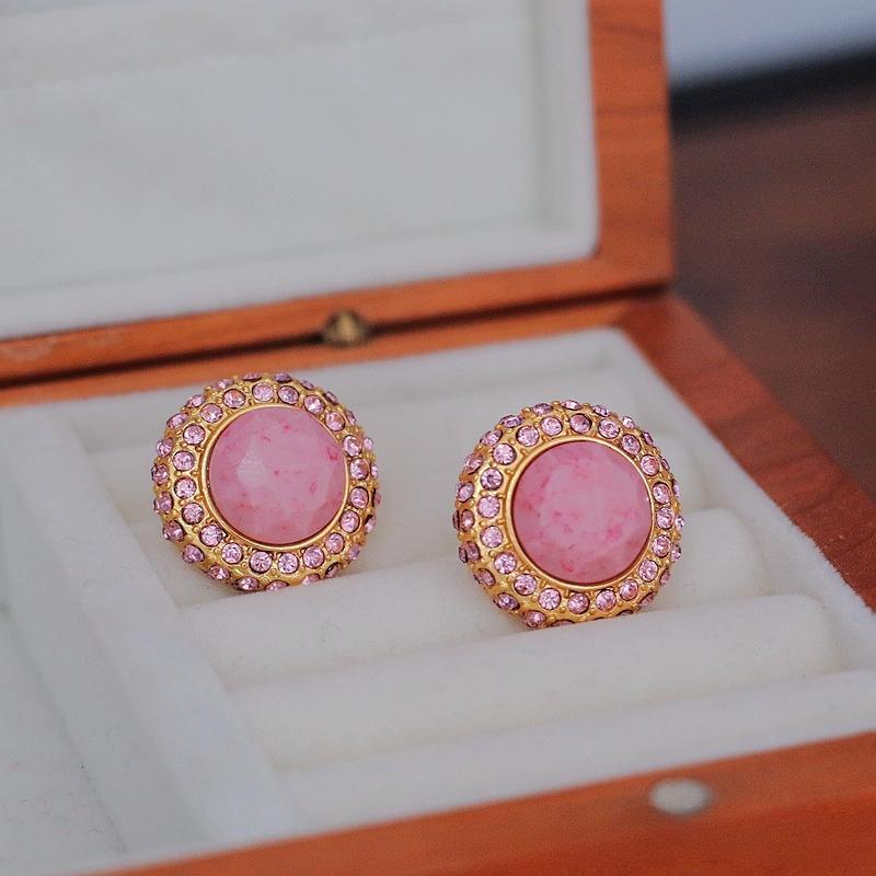 

vintage 1990s return model medieval replica colored gemstone stud earrings