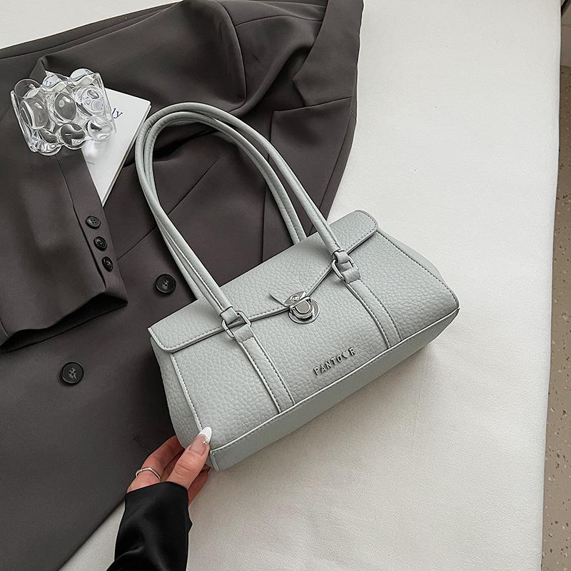 

2025 spring and summer new textured underarm bag Korean version commuting temperament women s shoulder bag beautiful foreign style handbag