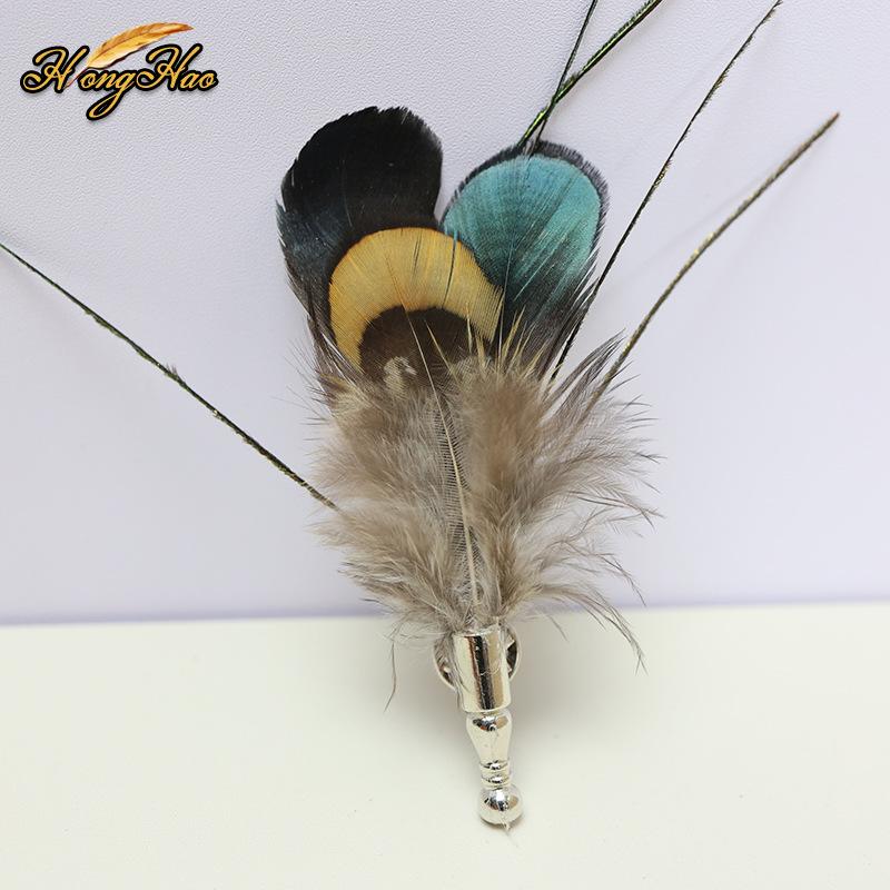 New Feather Brooch Lapel Pins for Suit Dress Badge Elegant Accessories Exquisite Fashion Business Wedding Jewelry