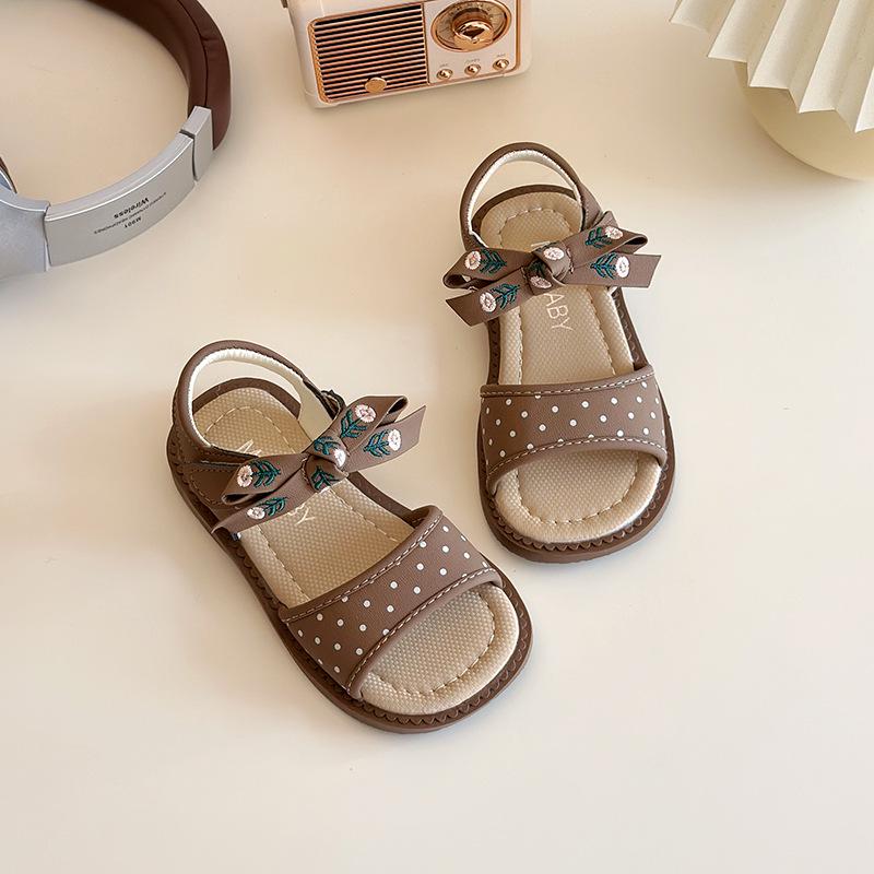 

Дышащие спортивные сандалии с закрытым носком для девочек в корейском стиле - Мягкая подошва Лето 2025 5 pairs: 22-26 коричневый