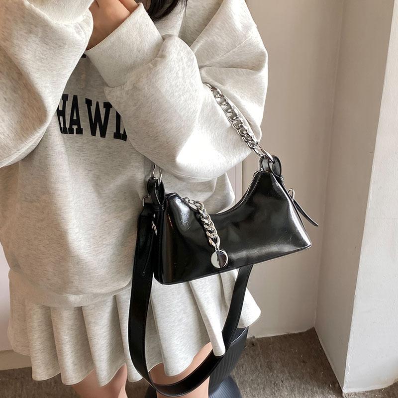 Niche Baguette Underarm Bag Women's 2025 New High-end Chain Handbag Versatile Single Shoulder Crossbody Dumpling Bag