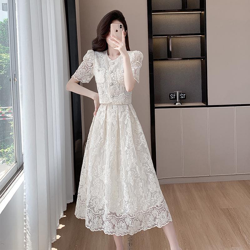 

Noble Lace Beaded Short Top & High Waist Midi Skirt Set L абрикосовый
