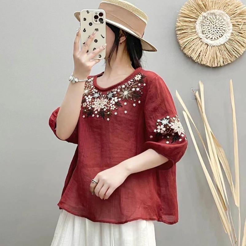 Women's Summer Short Sleeve T-shirt Loose Slimming Casual Half Sleeve Thin Embroidered Floral Top