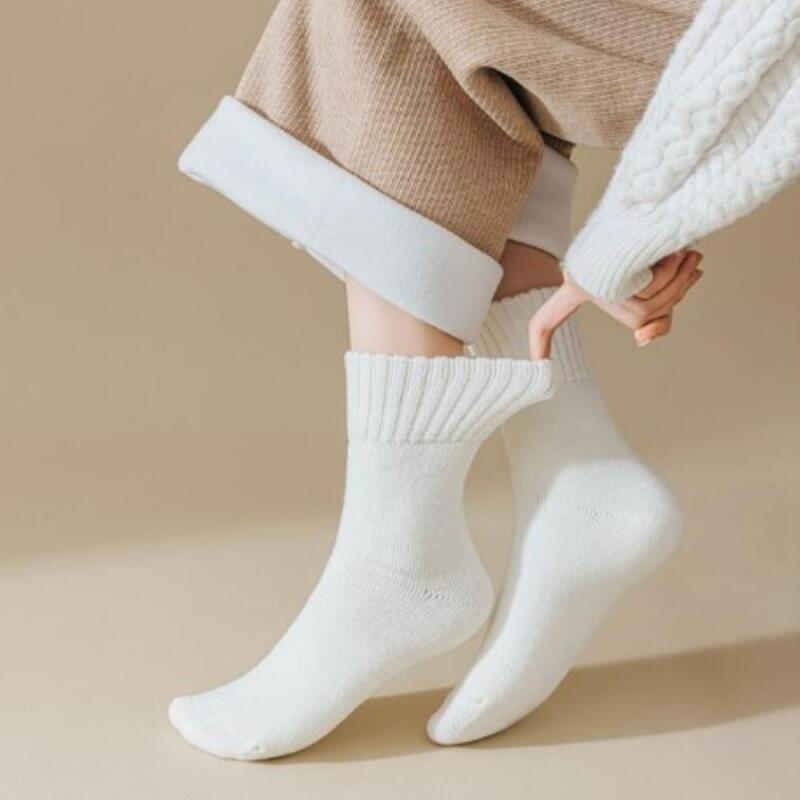Women s Short Plain Color Winter Fluffy Socks A33913_Black