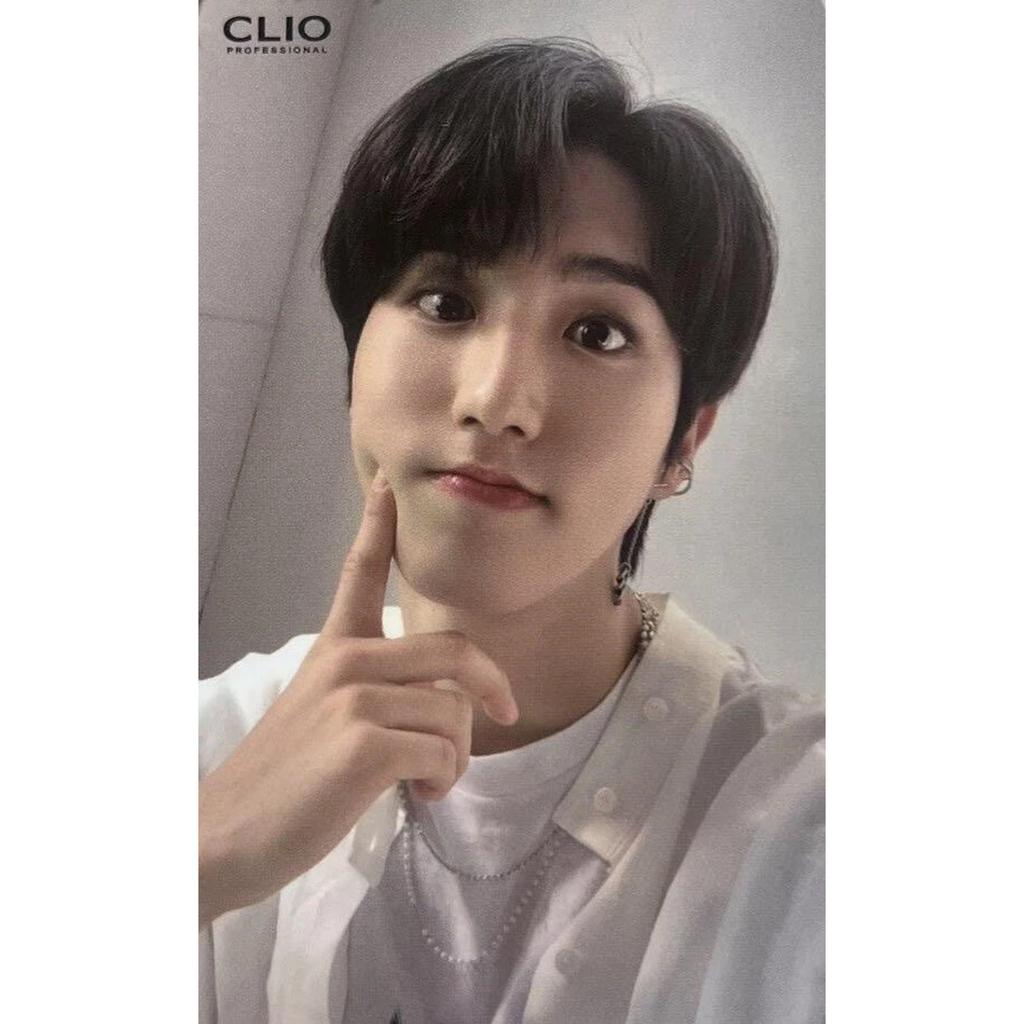 Stray Kids X CLIO OFFIZIELLE FOTO-KARTE SPICY MILD OFFICE Version.