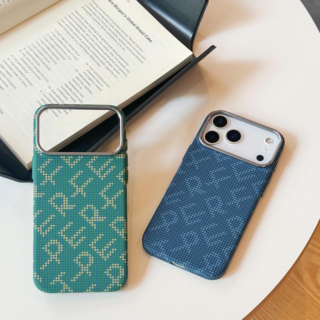 New Magnetic Apple 17 Pro Max Carbon Fiber iPhone 16/15 Protective Case