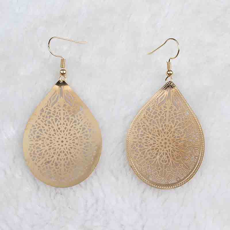 European and American spider web pendant earrings, simple and cheap alloy personalized accessories exclusive to the party