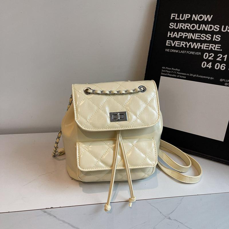 Niche Korean version of diamond chain backpack bag 2025 summer new fashion high value casual small backpack women