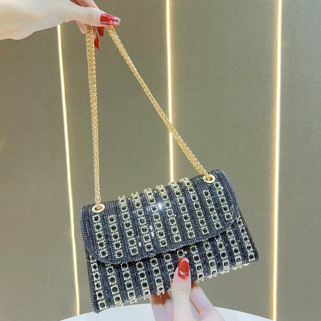 Sophisticated Rhinestone Square Purse With Magnetic Closure And Chain For Party Use