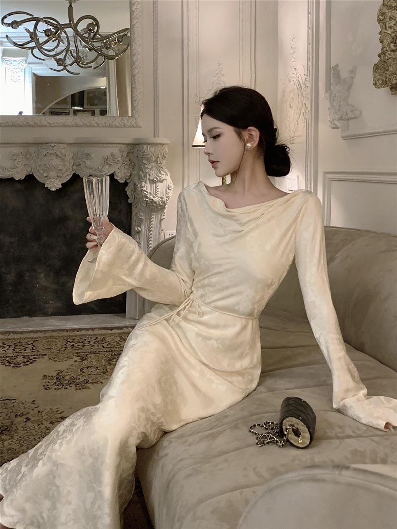 Новое французское драпированное облегающее вечернее платье с длинным рукавом, легкая роскошь, 2025 Medium
