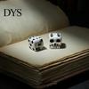 Handheld Lightweight Dice Skull for Adults, Gothic Resin Shaped Portable Running Groups 6 Sided Entertainment, Halloween Party Favors Matte