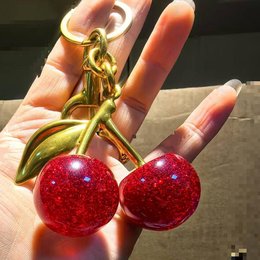 Cherry Crystal Bag Hanging Jewelry, Keychain Car Key Pendant Is Fashionable and Exquisite