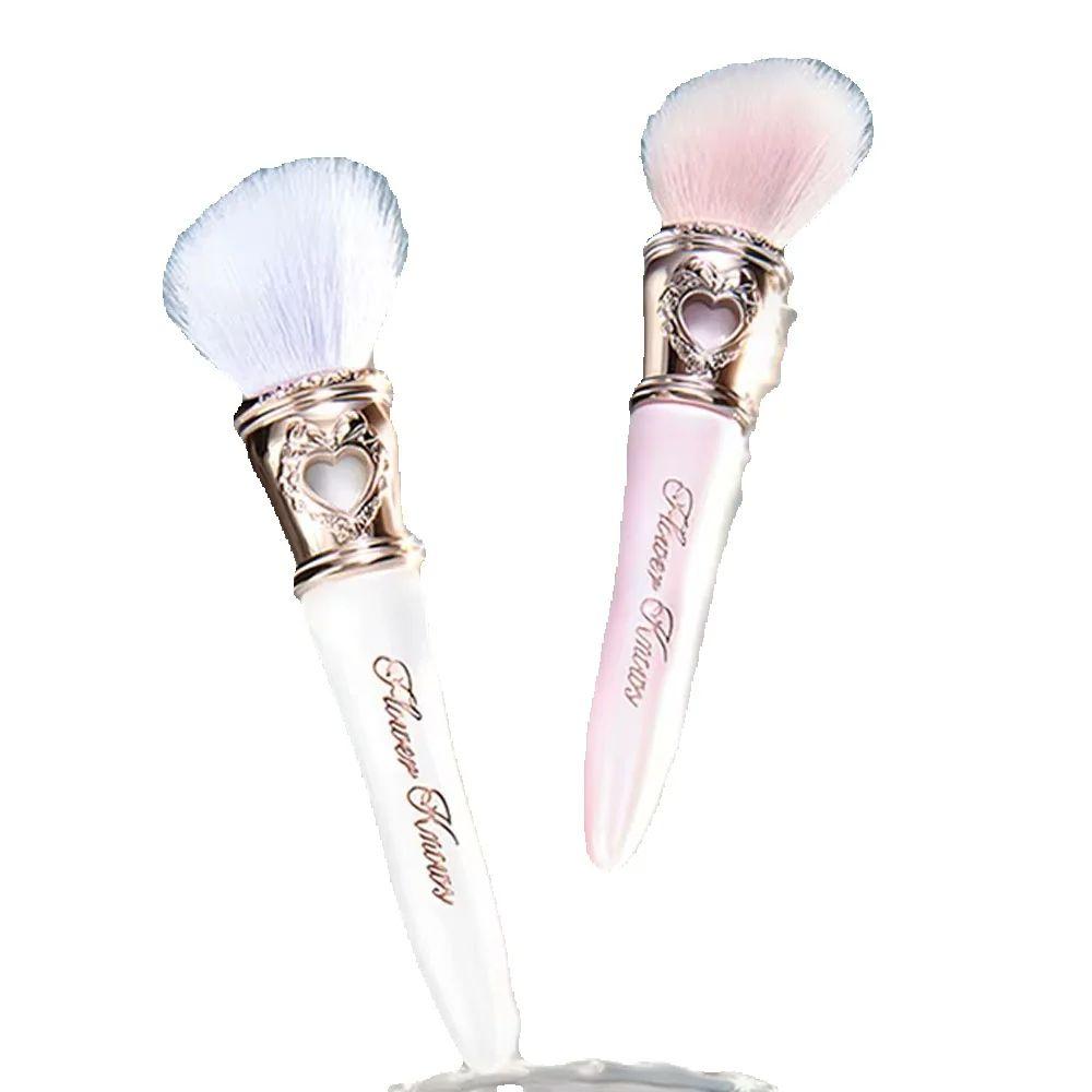 Flower Knows Bunny Garden Series Rougepinsel - Flower Knows Wolle loses Puder Highlighter Kosmetikwerkzeug für Make-up