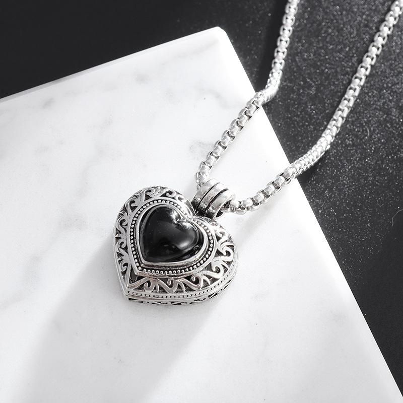 Romantic Love Hollow Box, High-end, Fashionable and Light Luxury Jewelry, Openable and Closable Pendant Necklace