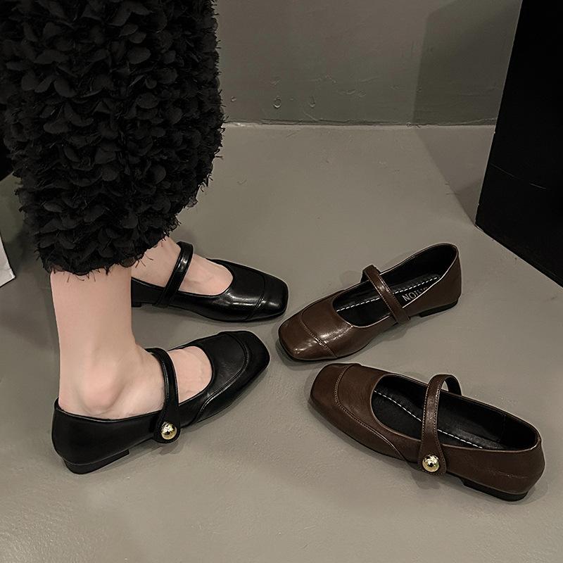 2025 ballet single shoes new small fragrant wind ladyshoes light mouth black metal Mary Jane retro flat fairy