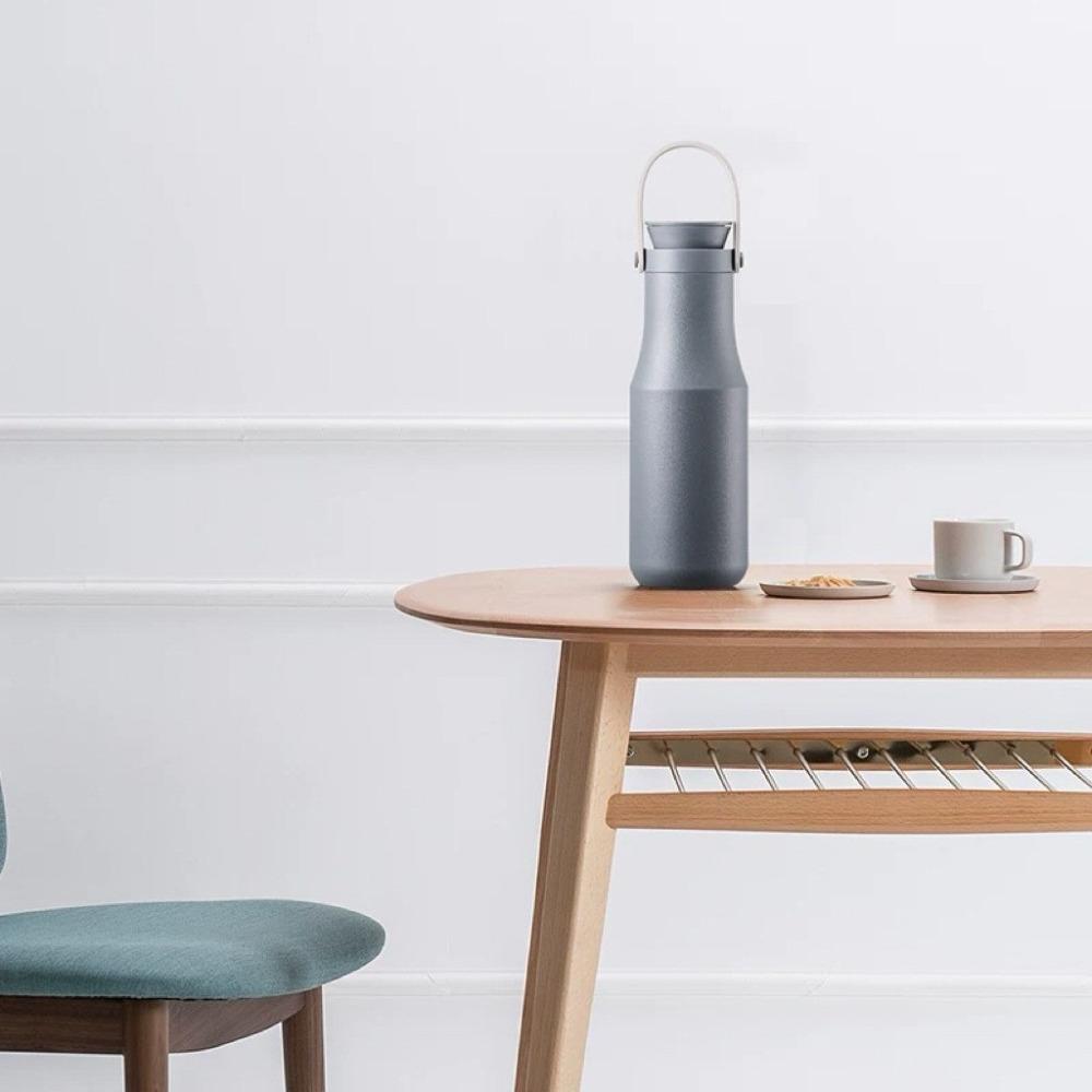 Fashion Stainless Steel Thermos with Handle Coffee Cup Easy To Clean Sports Water Cup  Four Seasons