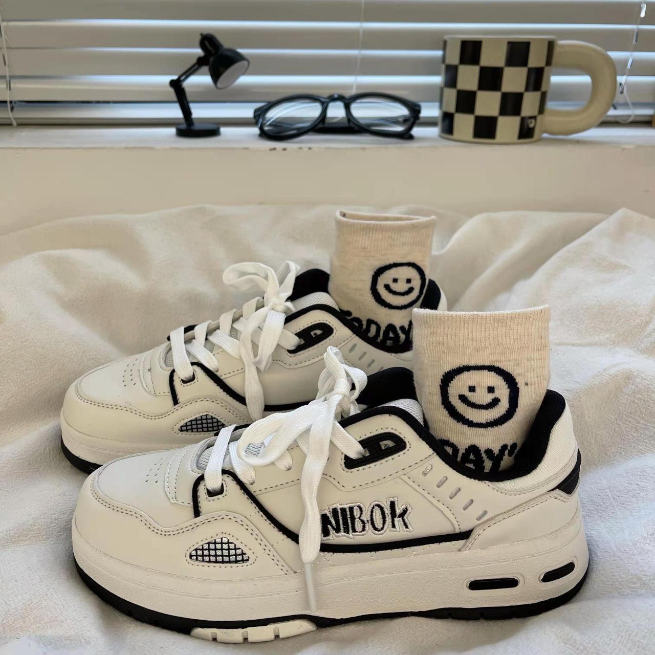 Summer milk coffee color thick baseplate shoes female students spring and autumn new retro sports shoes 35 чёрный 3573₽