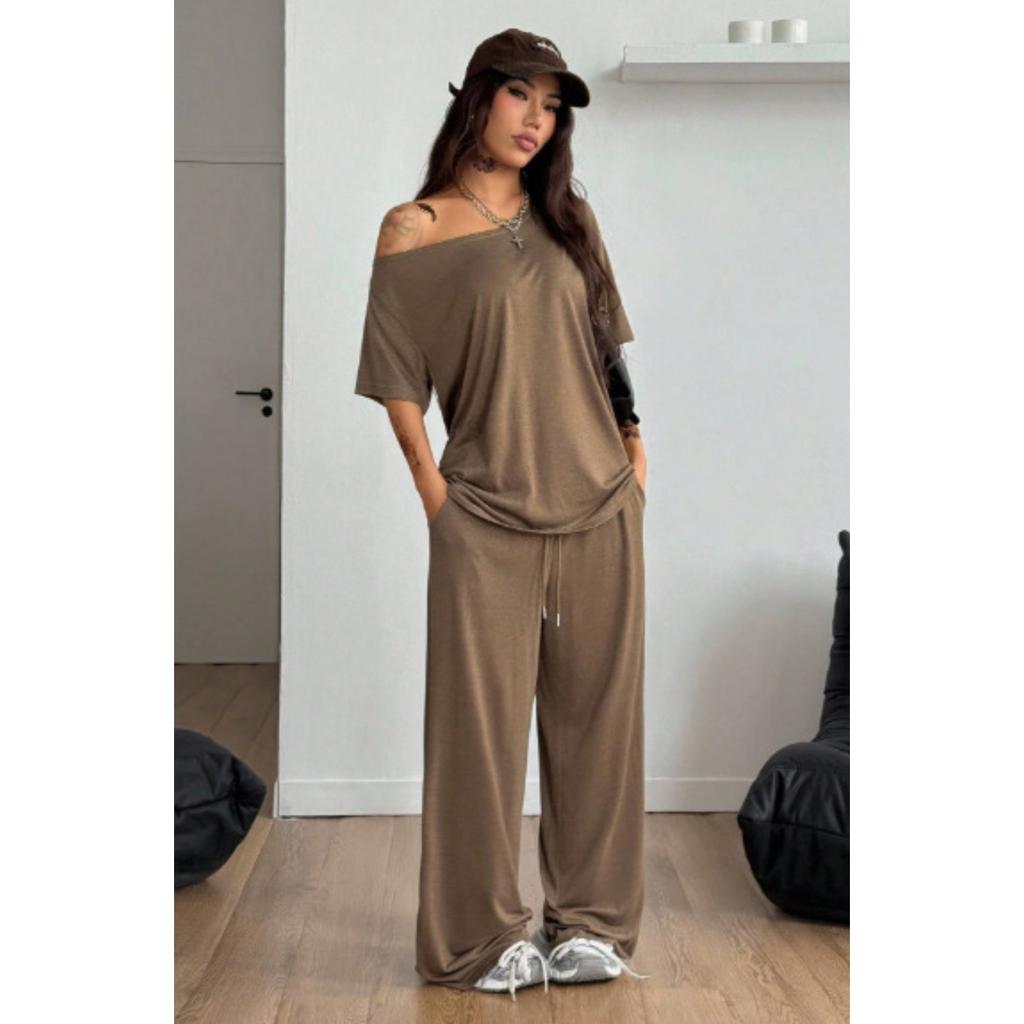 Women's Drop Shoulder Short Sleeve T-Shirts Loose Fit Wide Leg Pants Sets Casual Two Piece Outfits