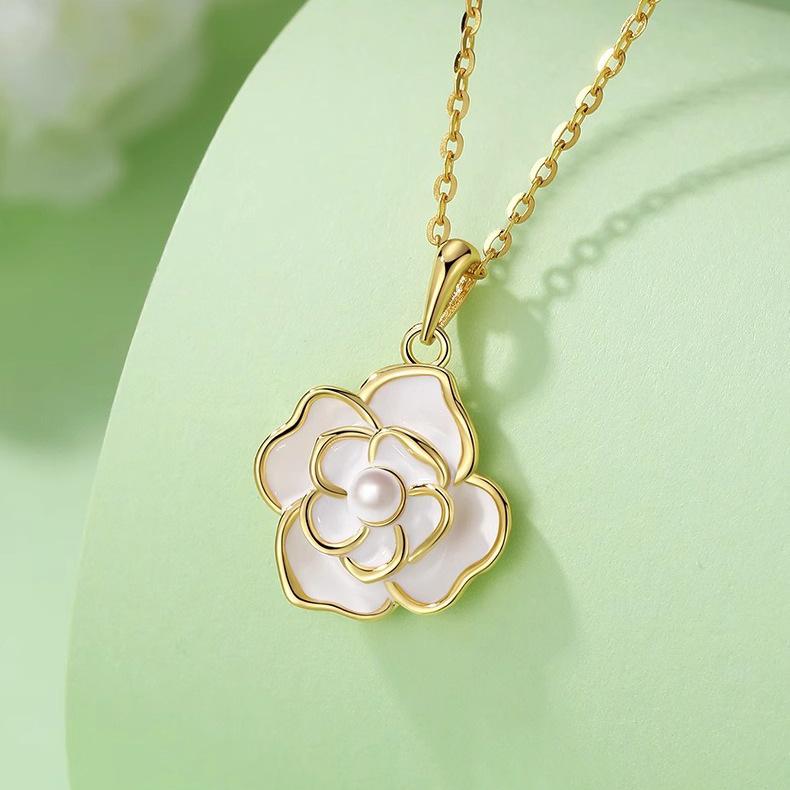 Kamelien-Halskette für Damen, Japanischer und Koreanischer Schlichter und Vielseitiger Pastoraler Kleiner Duftstil Blumen Schlüsselbeinkette