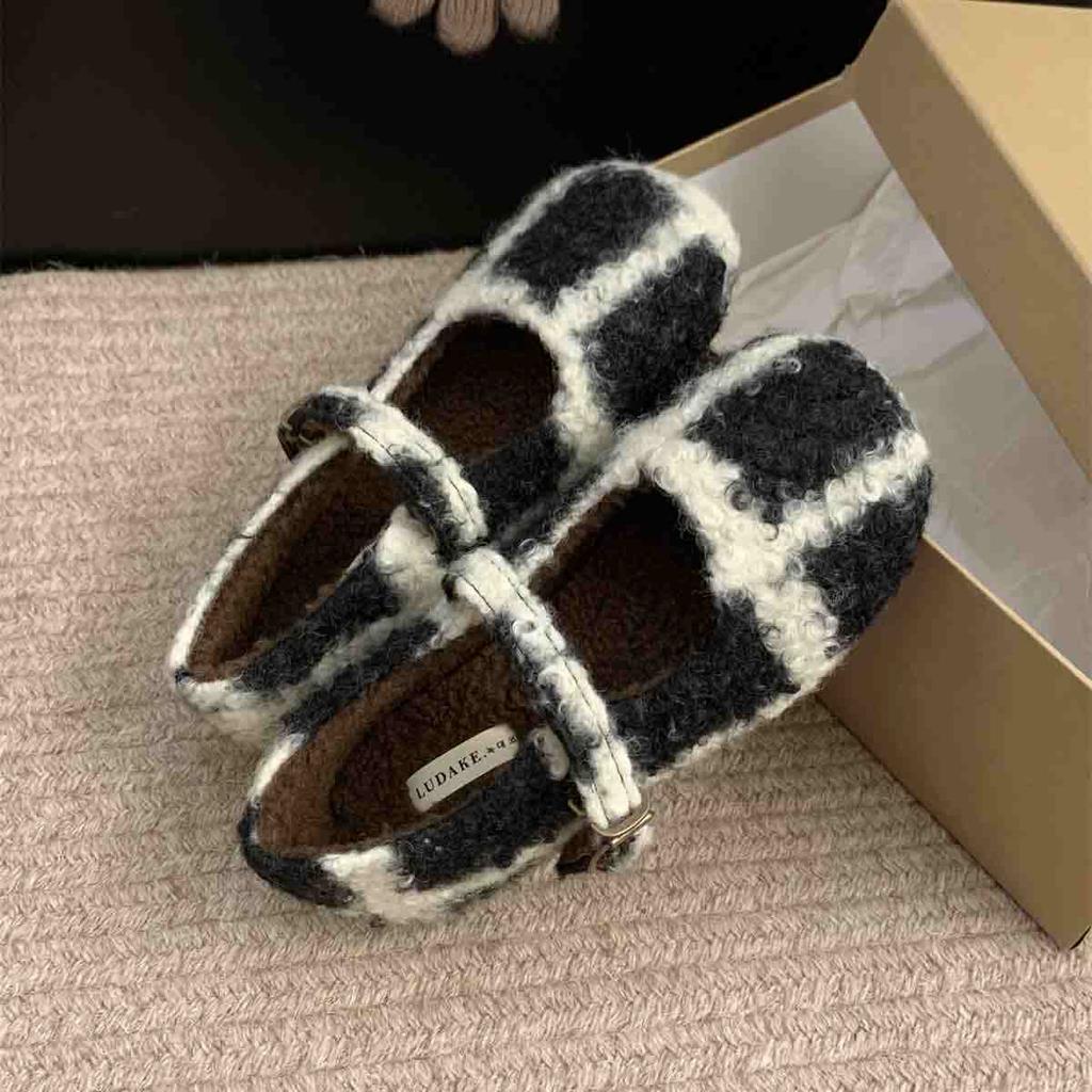 Fashion IPPEUM Mary Janes Shoes Women Winter Ballet Flats Buckle Plush Ballerinas Zapatos Mujer
