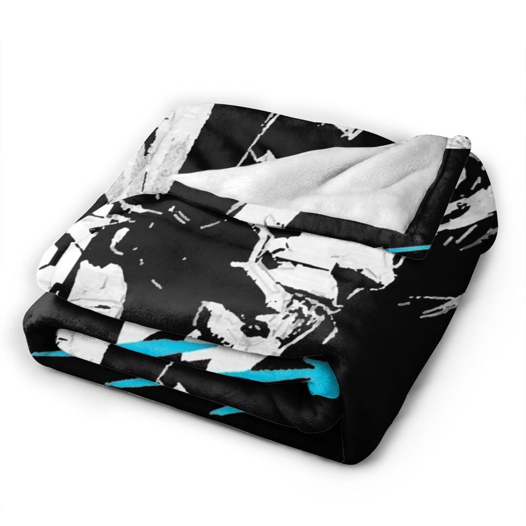 Metal Gear Solid Rising Inverted  Blanket Warm Cozy Fluffy  Throw Blankets for Couch Multiple Sizes Throws And Blankets