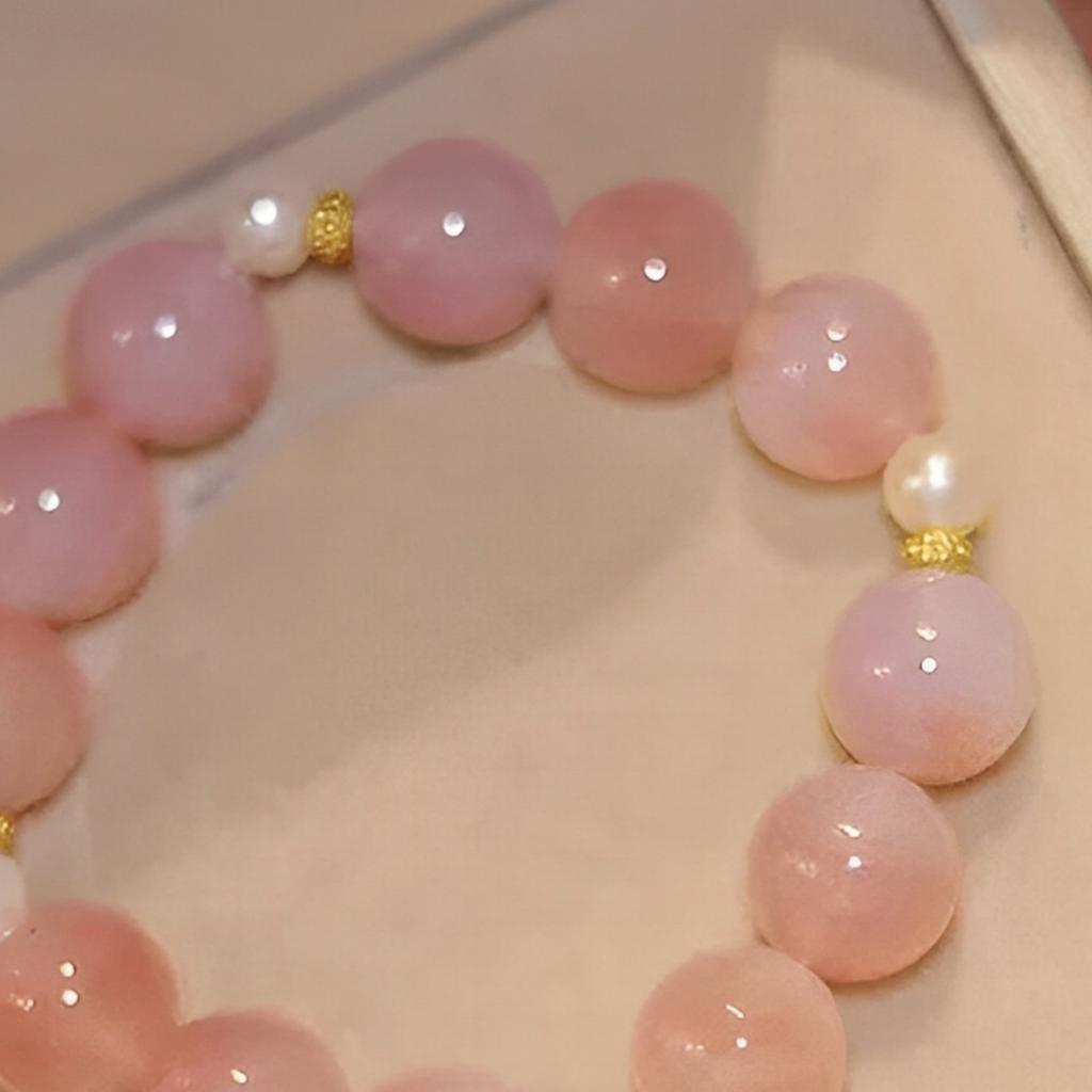Artisan Glass Beaded Bracelet Light Pink Bracelet with Elastic String for Women Girls Teens Her