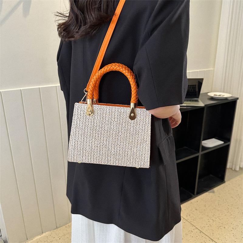 Spring New Fashion Simple Bag Women's Woven Handbag Shoulder Bag Retro Messenger Bag