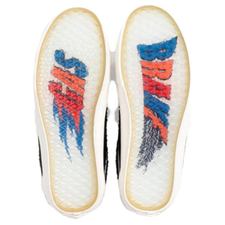 KAR LArt de LAutomobile x Vans Old Skool VLT LX Exhaust Pack - Black Unisex Sneakers VN0A4BVFBMA