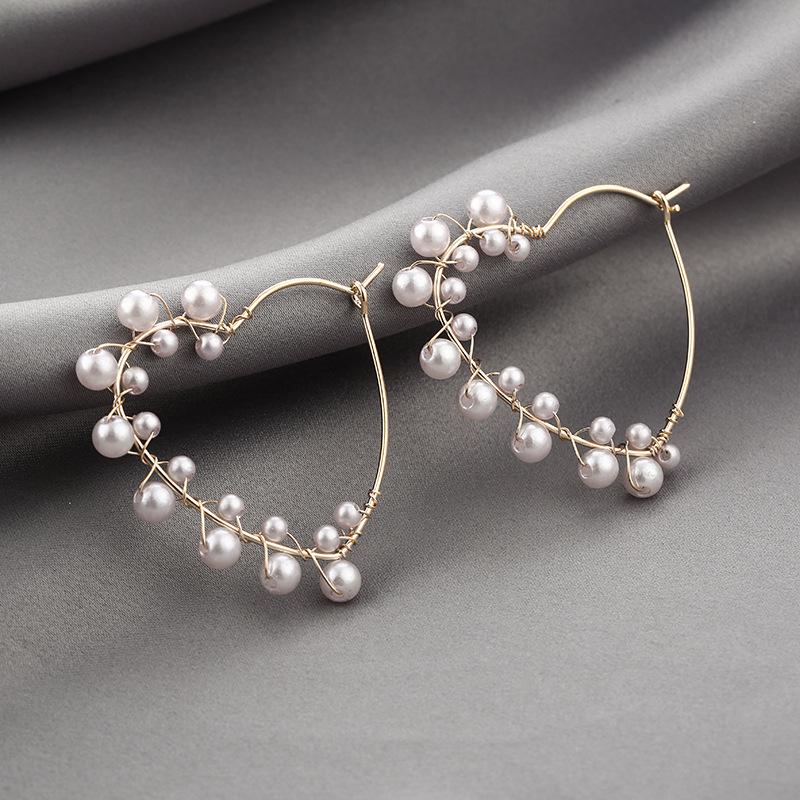 European & American Geometric Pearl Spiral Ear Cuffs: Versatile Fashion Round Earrings