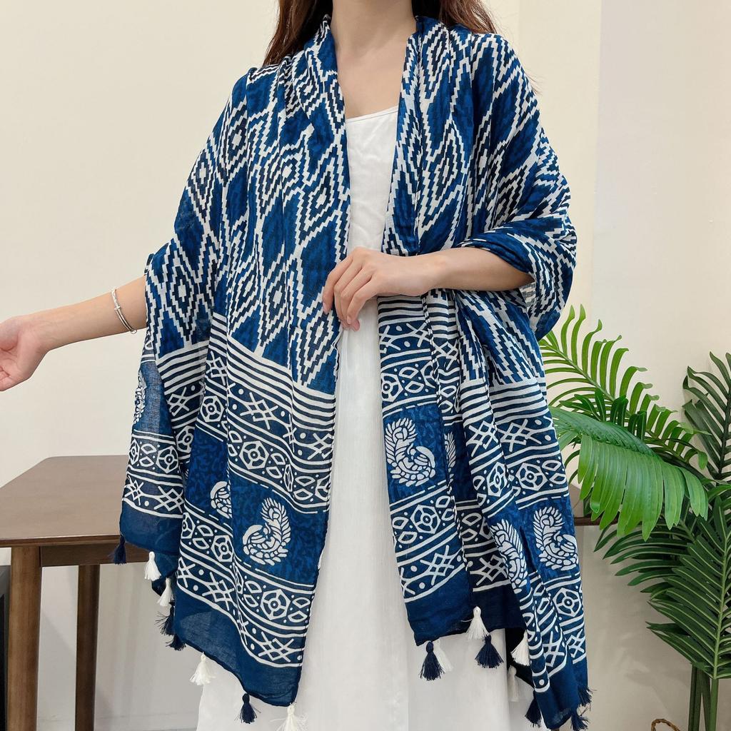 Breathable Lovely Floral Polyester Soft Scarf Boho Chic Tassel Shawl Women Perfect for Travel & Casual Muslim Hijab 180*90Cm