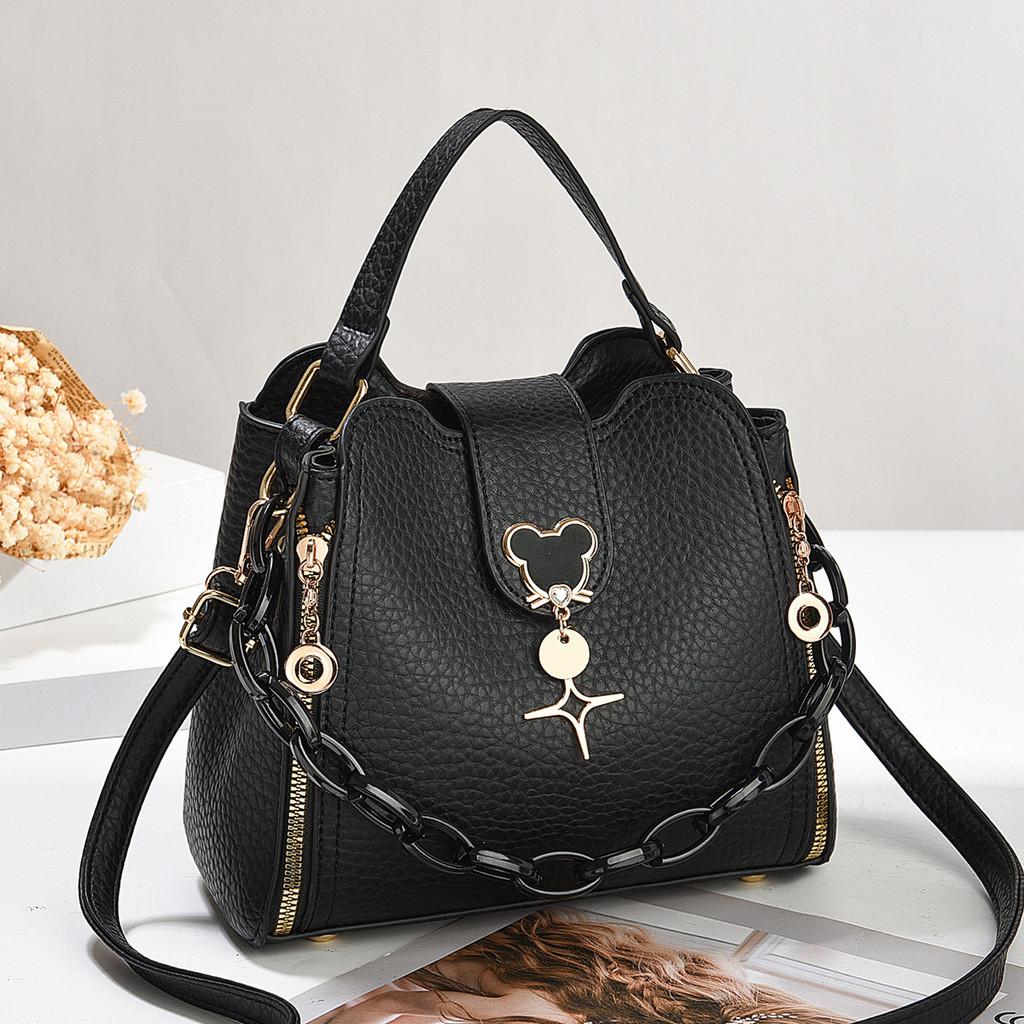 

Trendy Urban Minimalist Shoulder Bag For Everyday Use With Elegant Design And Roomy Interior чёрный