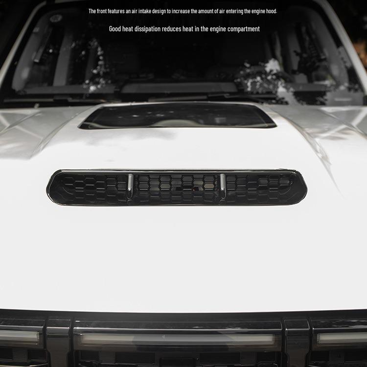 2024 BJ40 Off-Road Hood with Glass Air Intake & Muscular Design
