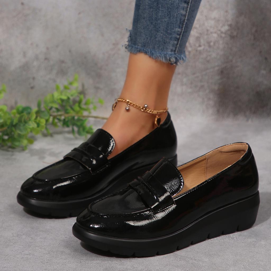 2025 wedge heel 2025 new comfortable middle heel 35-41 large size round head foot cover shallow mouth loafers women