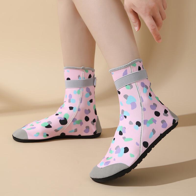 

Kids Anti-slip Water Shoes 24