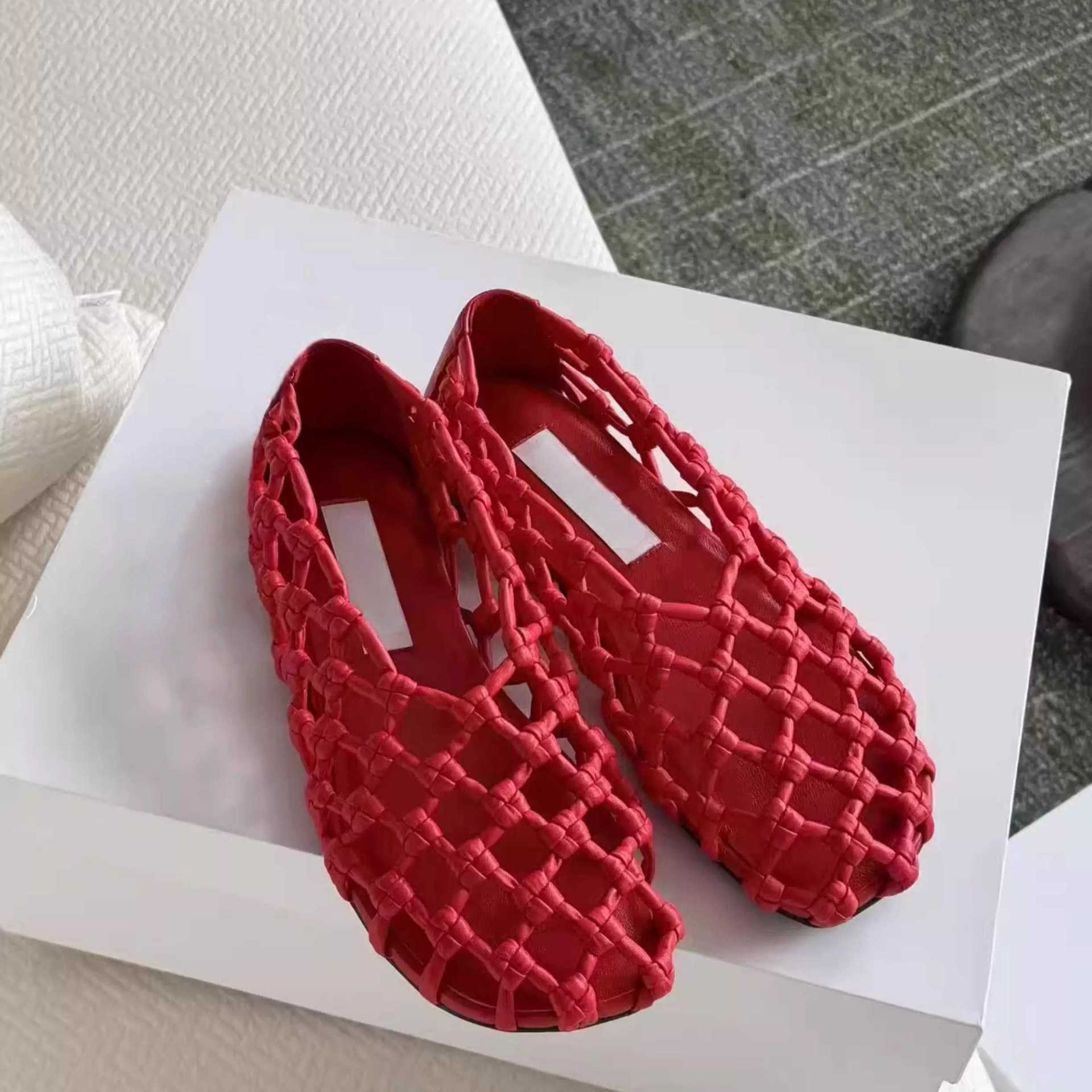 

Ленивые одинарные туфли тренд 2025 лето новая мода универсальные на одной педали повседневные плетеные рыбацкая сеть веревочный узел сетчатые туфли женские 40 красный