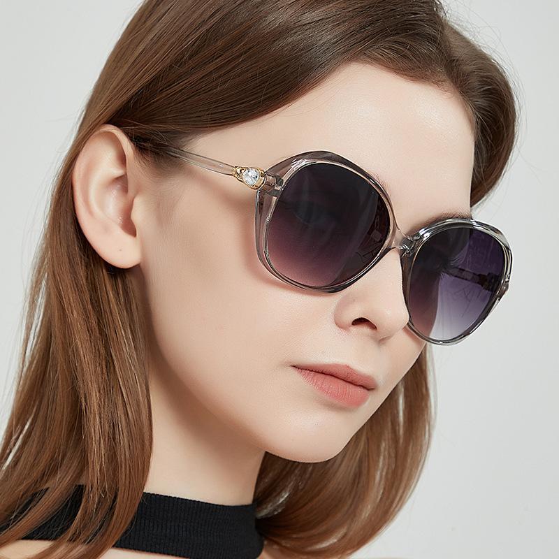 Diamond Sunglasses Women'S Sunglasses Fashion Large Frame Retro Uv Protection Beach Street Show Han Chao