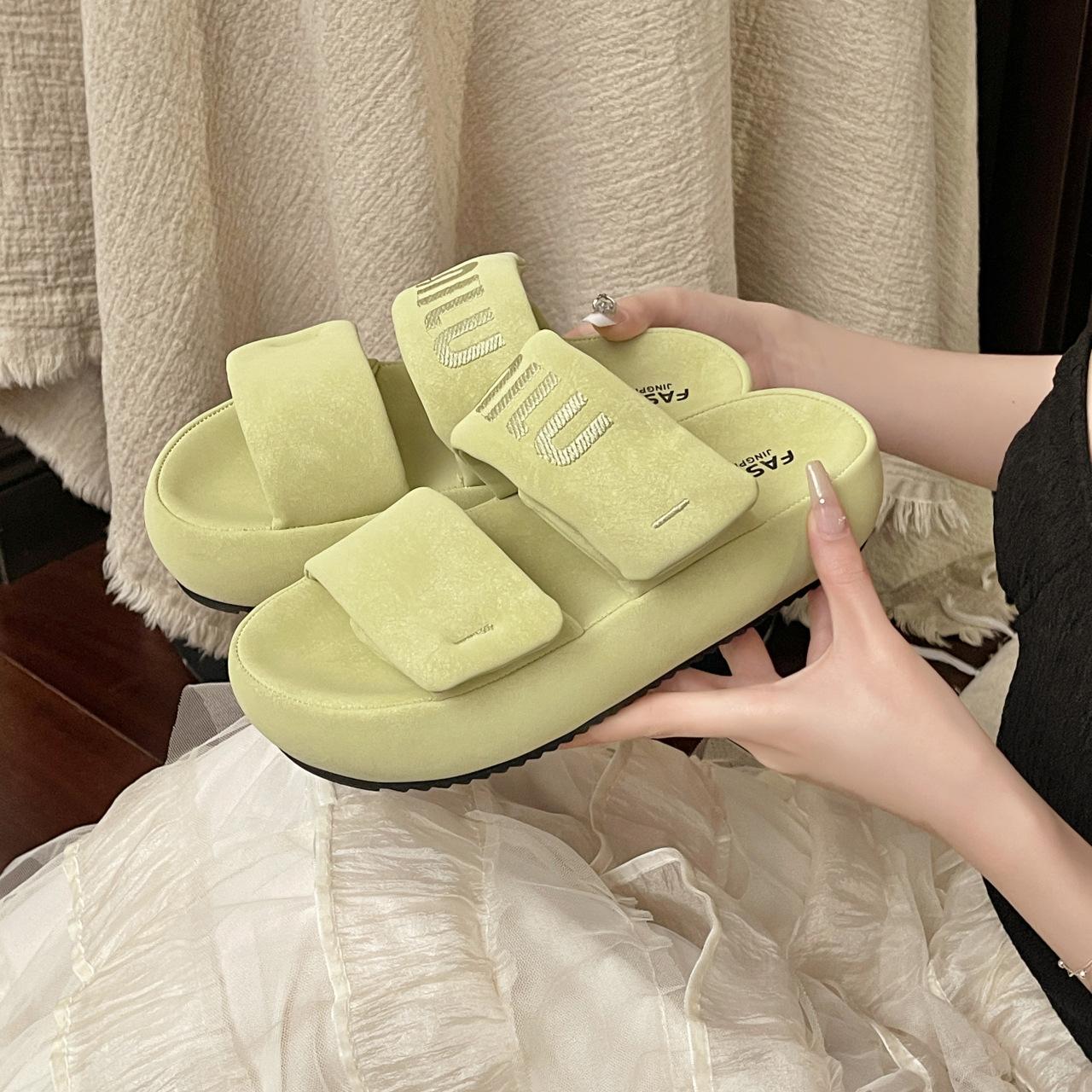 

2025 summer new outer wear sports cloud drag open toe casual Velcro muffin thick bottom cool slippers 42