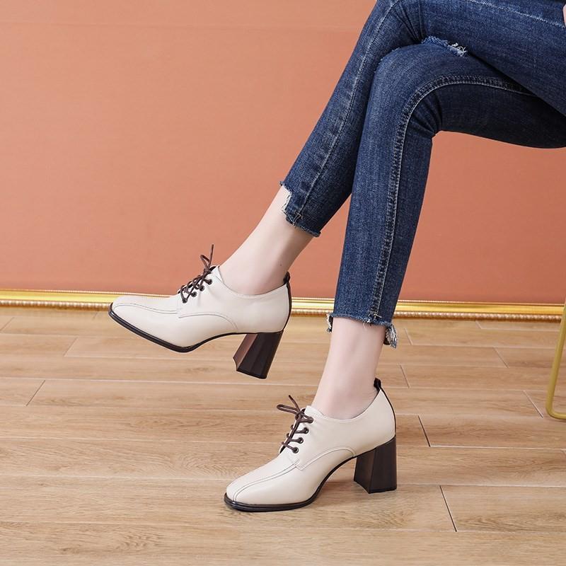 Мода 2024 Весна и Осень Новые Высокие Каблуки Женские Туфли Британский Стиль Толстые Каблуки Модные Шнуровка Глубокий Рот Маленькие Кожаные Туфли 34 бежевый 3683₽